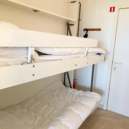 Apartment Den Oever Vi 0702 Directly On The